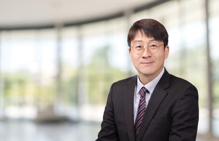 Euisin Hwang